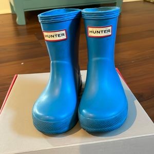 Toddler size 5 Hunter boots. Still in great condition!